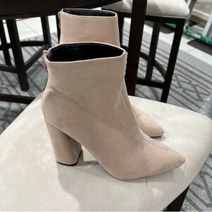 Fashion Nova Beige short Boots